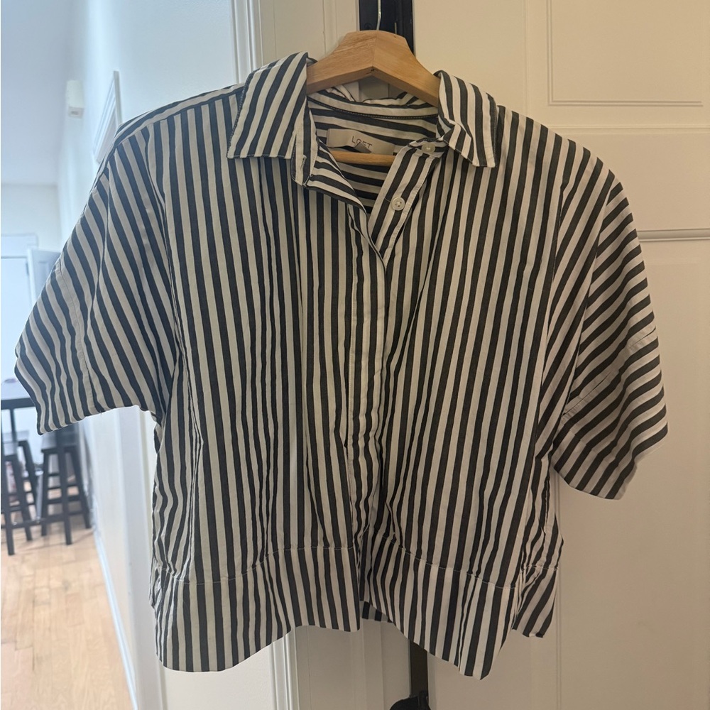 Ann Taylor loft collared striped summer shirt 100% cotton